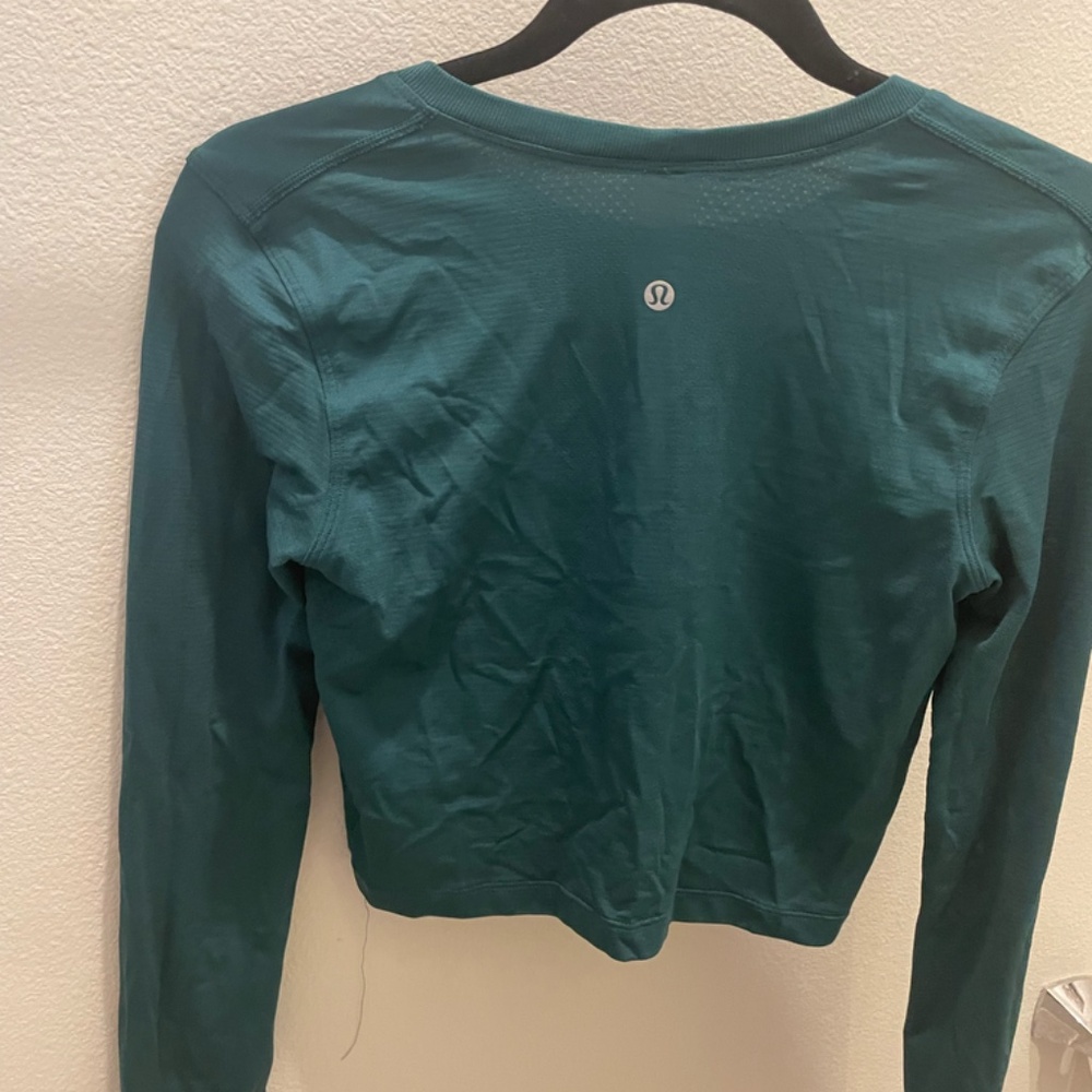 Lululeom Long sleeve - Picture 2 of 2